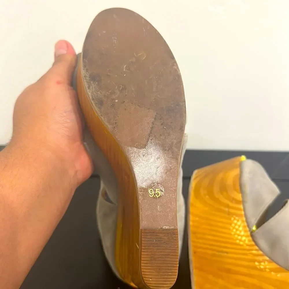 DV 8 Dolce Vita Gray Platform Leather Sandals Sz 9.5